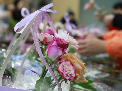 當科技邂逅花香——倍斯特春日員工插花沙龍點亮創(chuàng)意與溫情